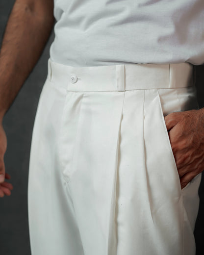 WHITE PLEATED STRAIGHT PANT