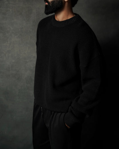 RICH BLACK RELAXED SWEATER