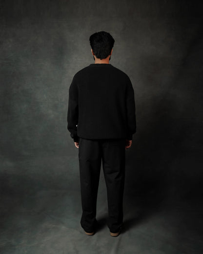 RICH BLACK RELAXED SWEATER
