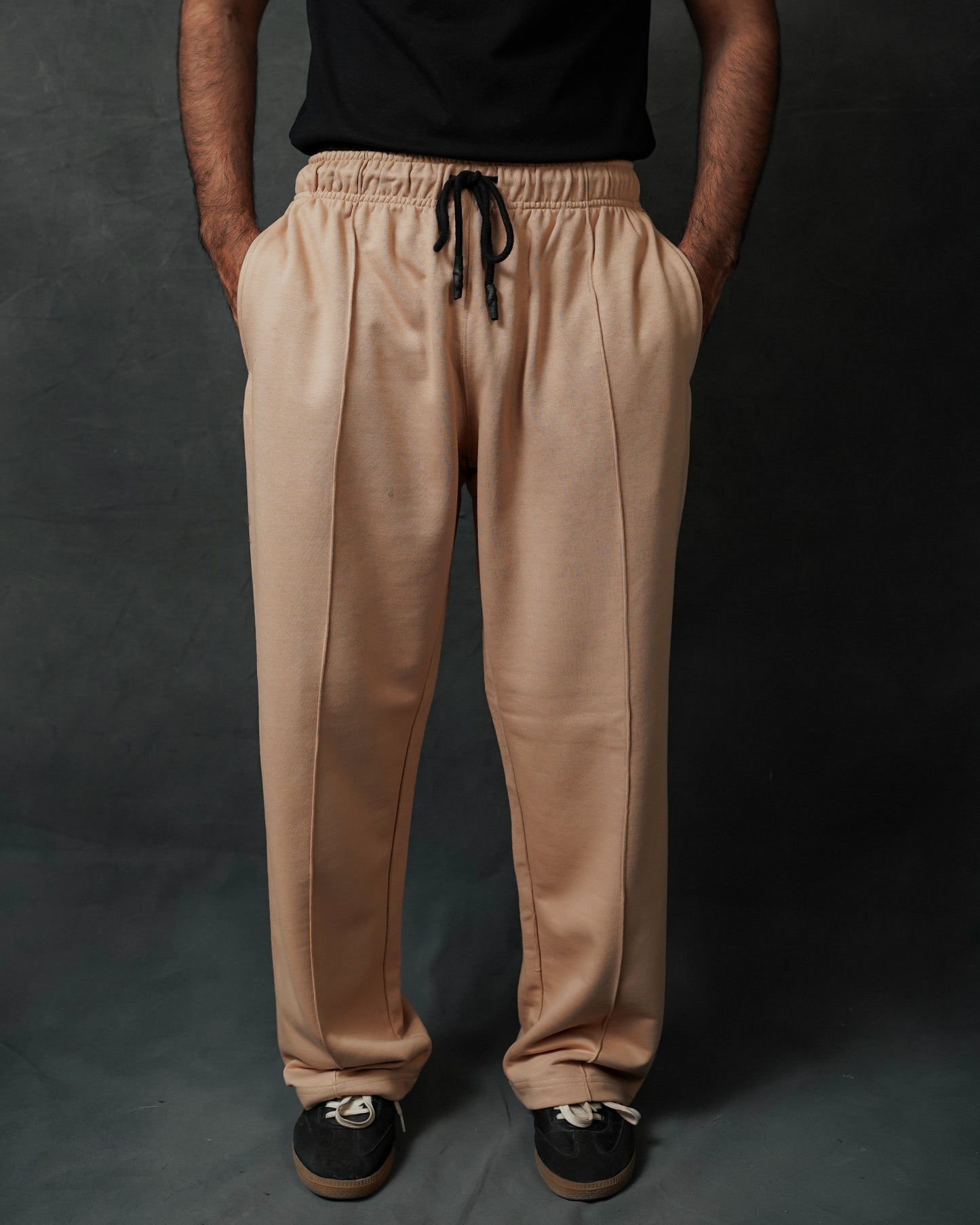 CARAMEL PLEATED STRAIGHT TROUSER